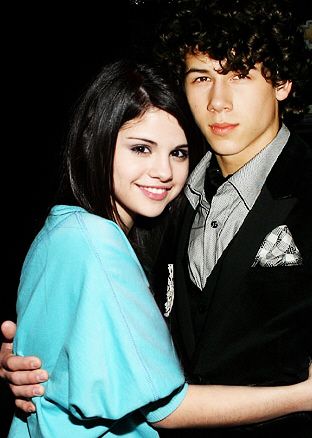 nick-and-selena.jpg nick-and-selena.jpg